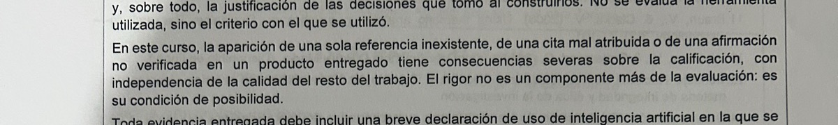 Fragmento de la foto 45. Curso 4, p. 9: regla de la referencia inexistente. El recuadro marca el detalle señalado en el hallazgo.